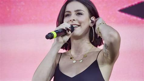 Lena Meyer-Landrut Akustik-Tournee: Eine intime Reise durch die musikalische Seele der Pop-Prinzessin!